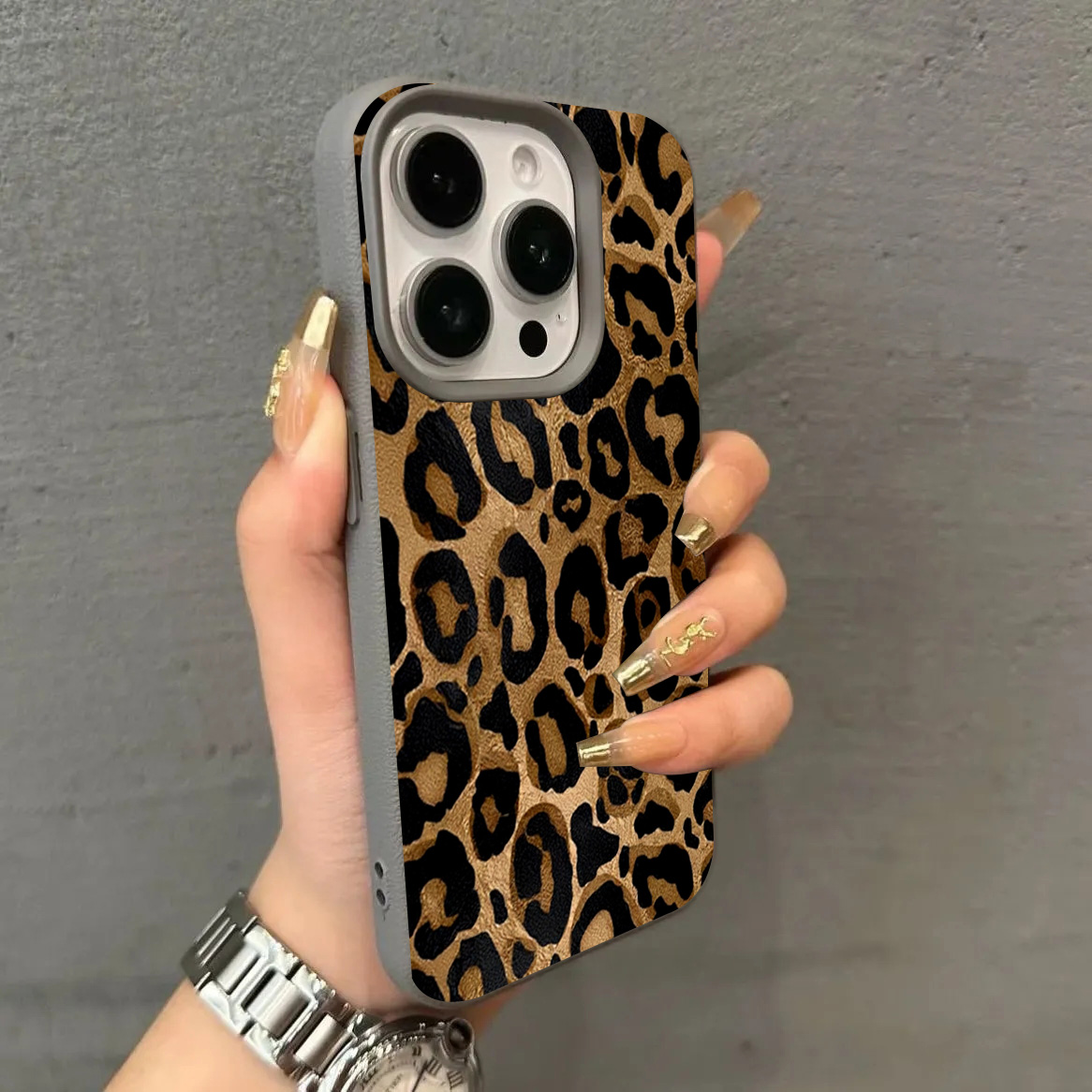 INS Braun Leopardenmuster Hand – Phone Cases Leopard Print Bewertung und Preis